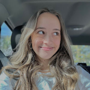 Meet your Posher, Aralyn